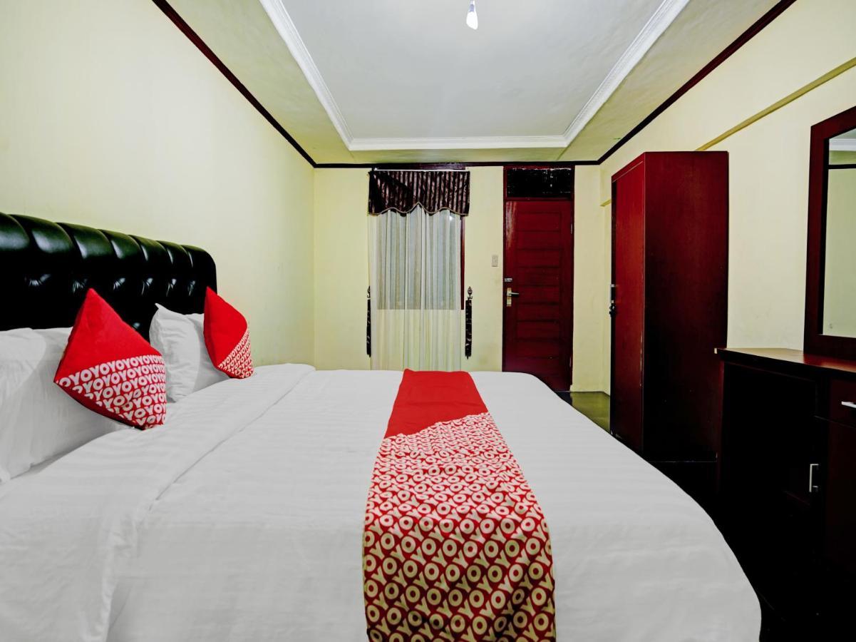 פראפאט Oyo 90331 Hotel Toba Shanda מראה חיצוני תמונה