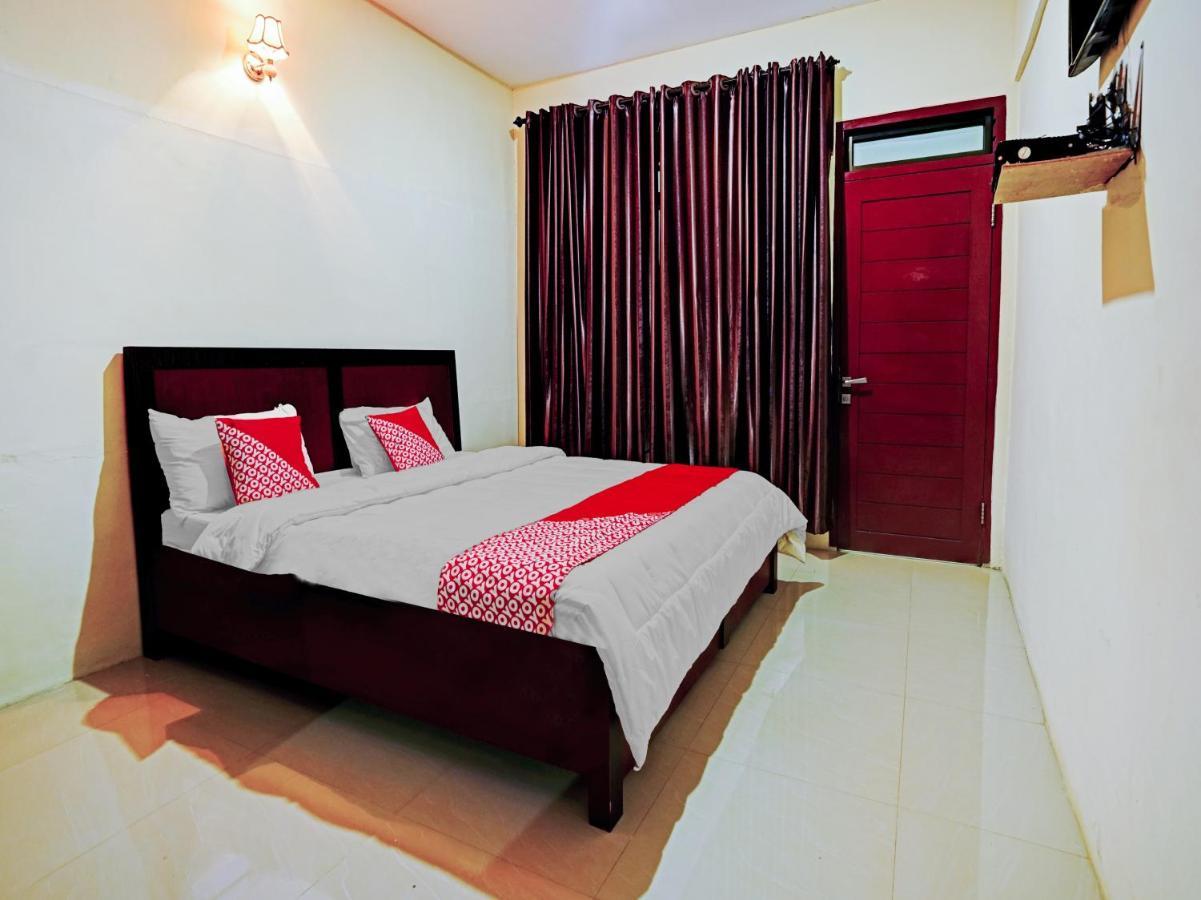 פראפאט Oyo 90331 Hotel Toba Shanda מראה חיצוני תמונה