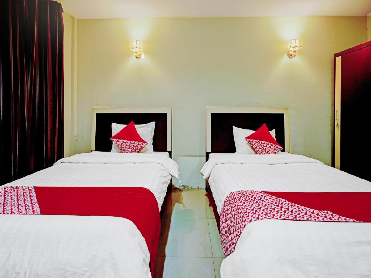 פראפאט Oyo 90331 Hotel Toba Shanda מראה חיצוני תמונה