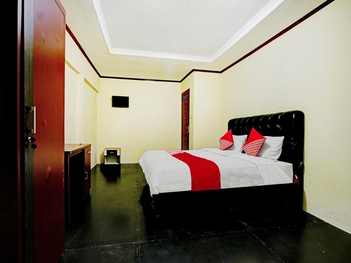 פראפאט Oyo 90331 Hotel Toba Shanda מראה חיצוני תמונה