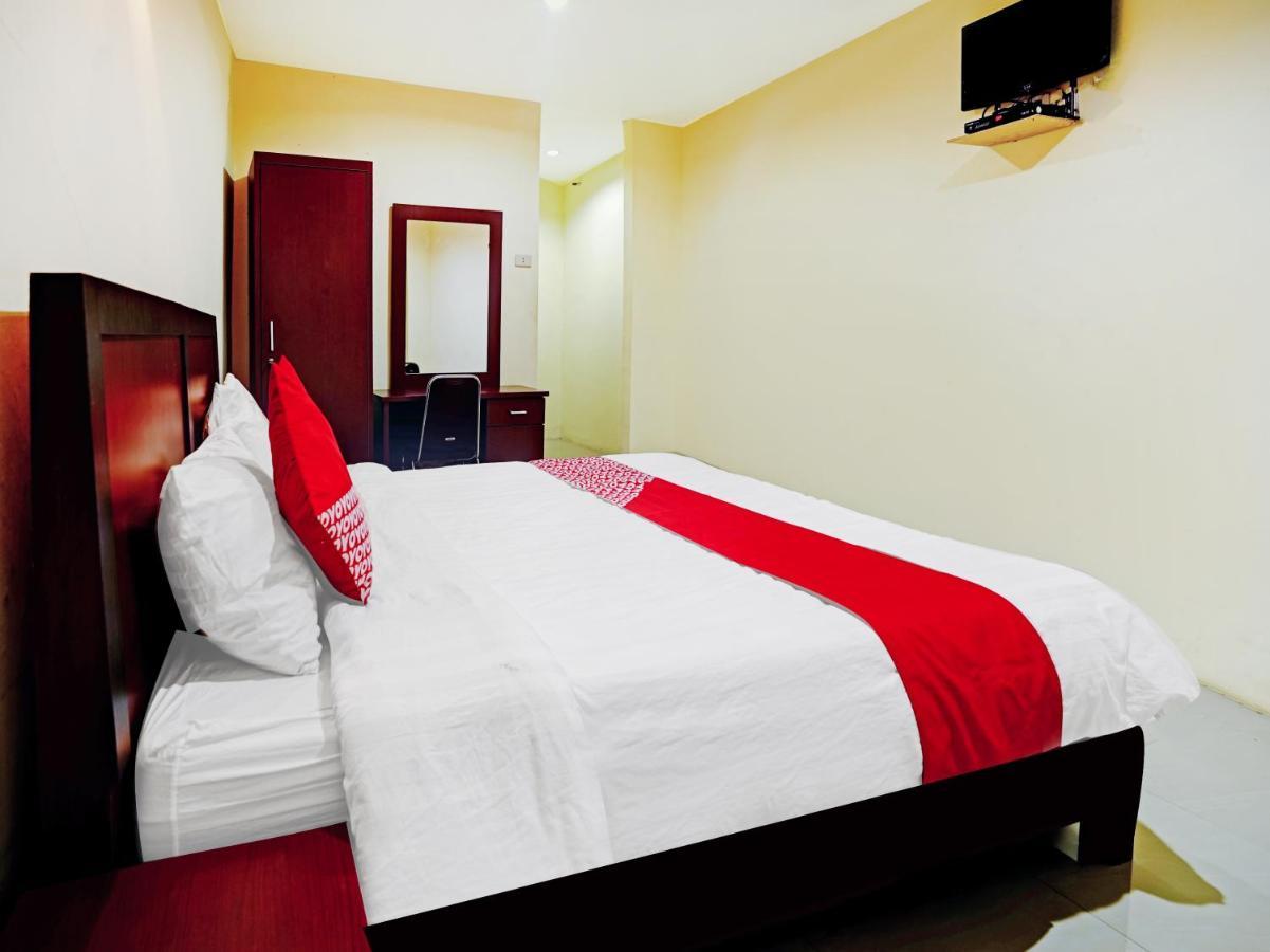 פראפאט Oyo 90331 Hotel Toba Shanda מראה חיצוני תמונה